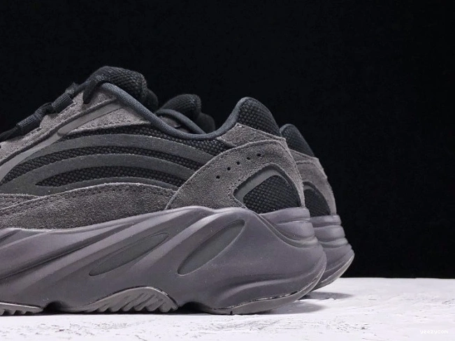 Yeezy 700 Vanta